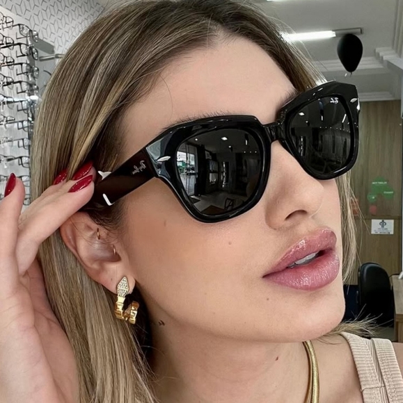 LIKE NEW Ray-Ban State Street RB2186 Black Ray ban sunglasses - Picture 15 of 16